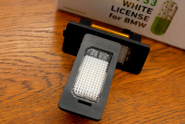 BREX BMW White License LED (2).JPG