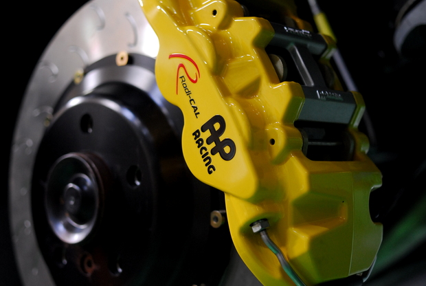 F22 M235 AP Racing Radi-CAL Yellow Paint Studie AG (6).JPG